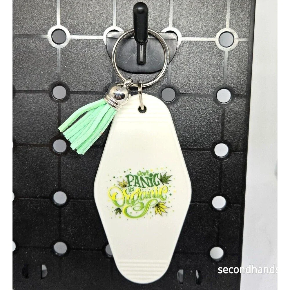Nostalgic Classic Motel Keychain Dont Panic its Organic